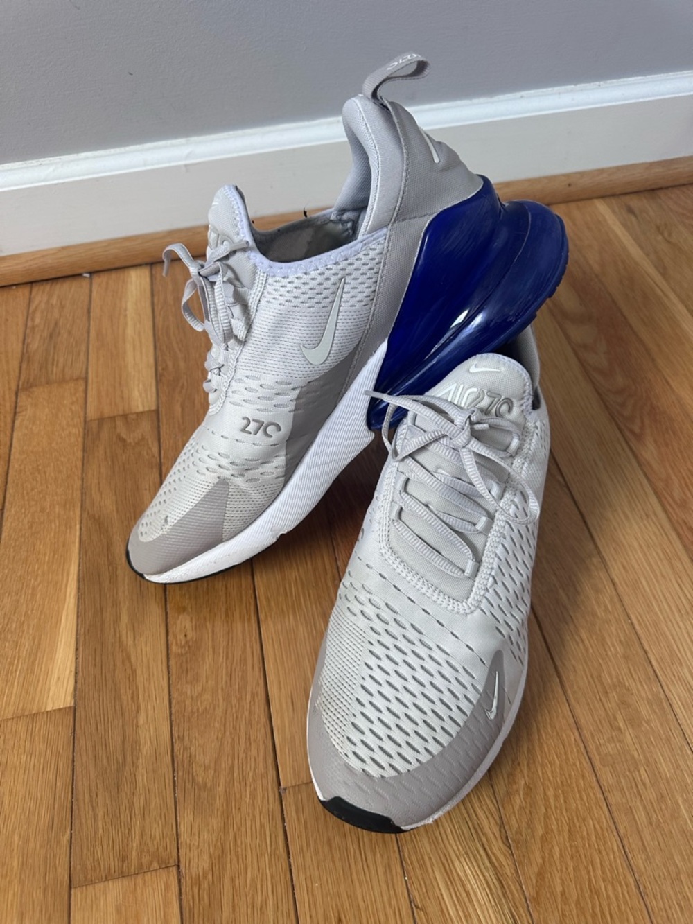 Men’s Nike Air Max 270 White and Blue Size 13